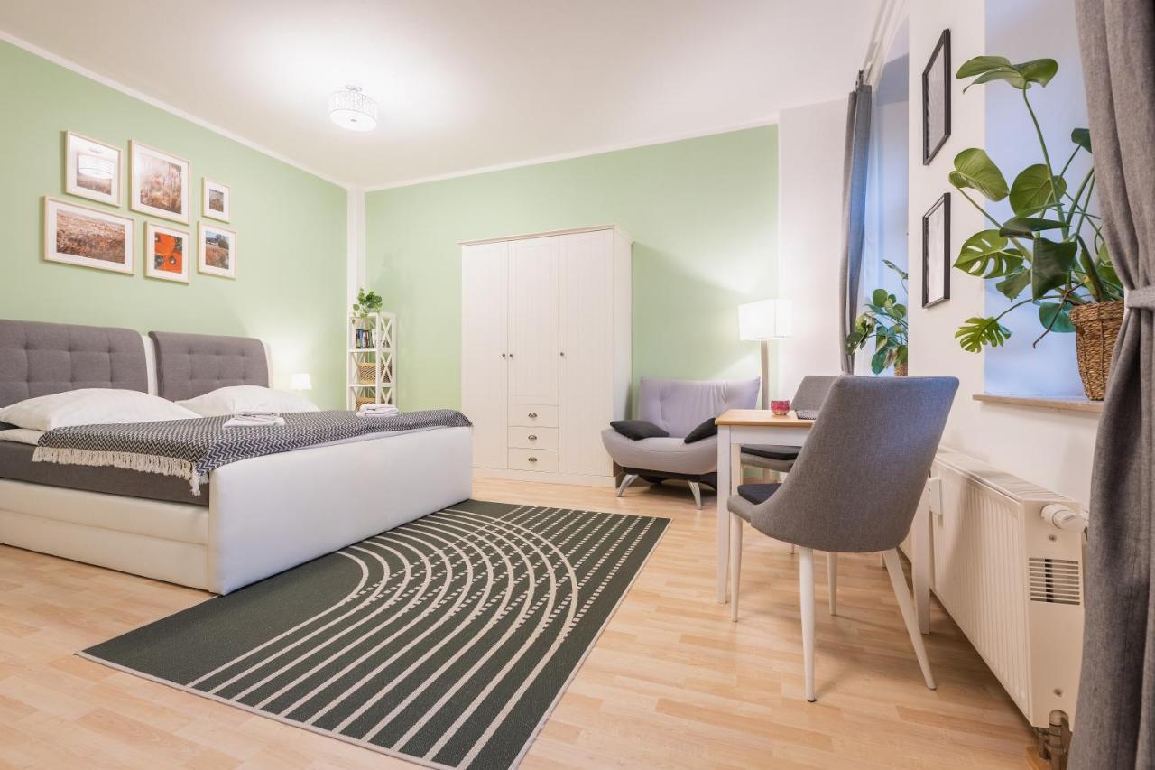 Greens - Ruhige Schoene 1rwhg Gut Gelegen Mit Balkon Apartment Dresden